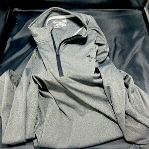 Men’s 1/4 Zip Pullover - Size L